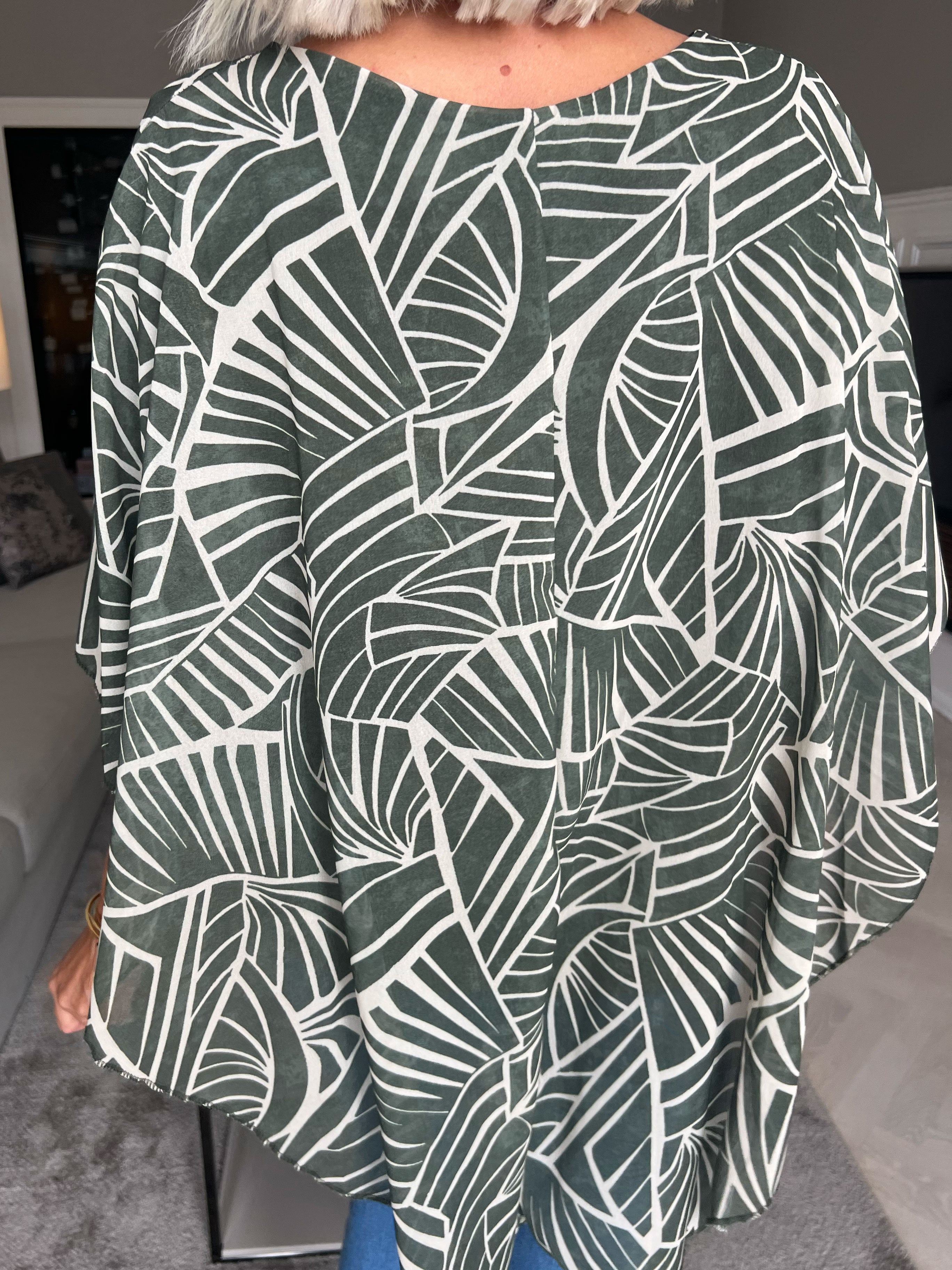 Kenya Pattern Shirt - Mönstrad tunika med chiffonglager